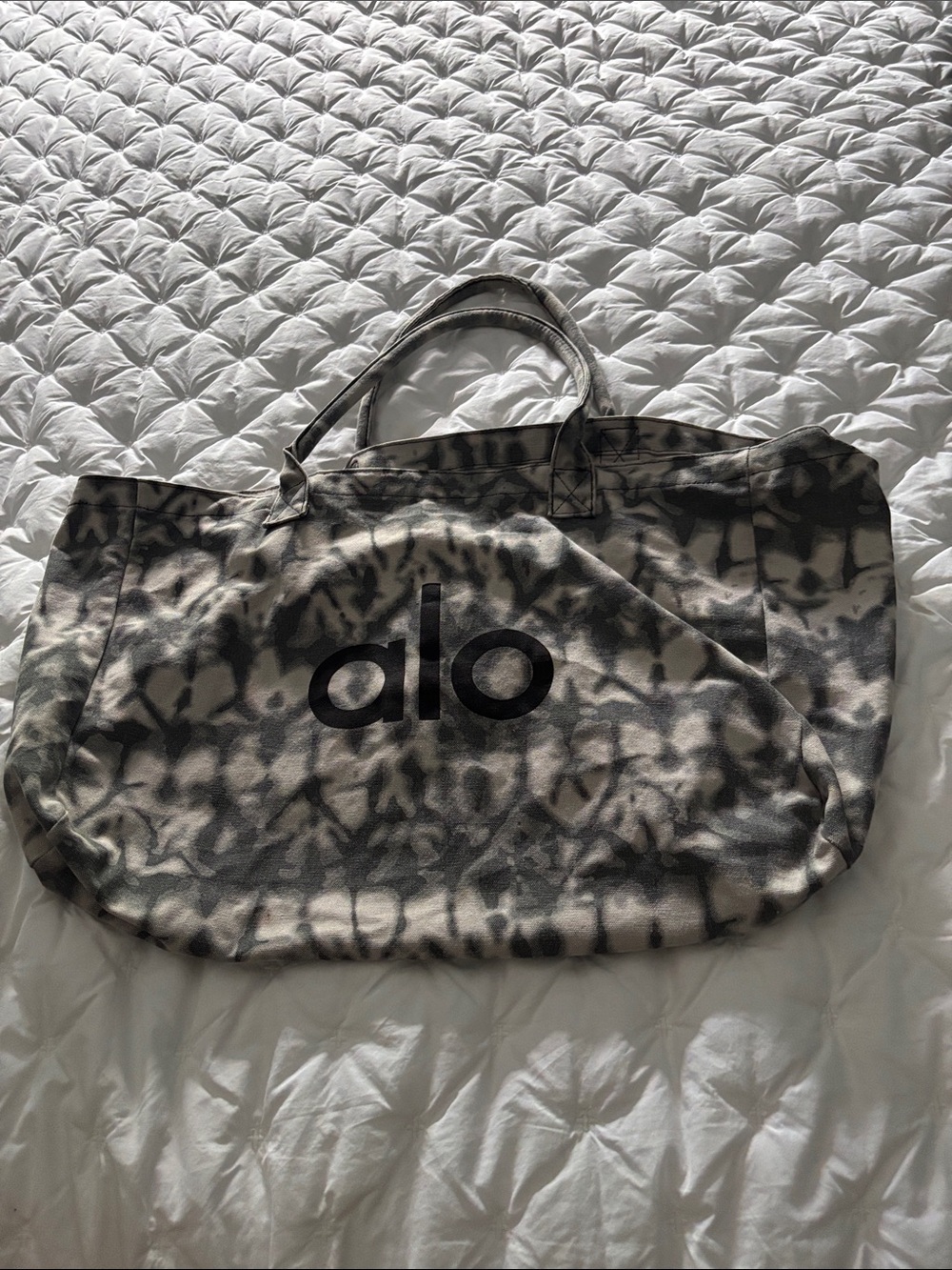 ALO Yoga Black and Cream Tie-Dye Canvas Tote
